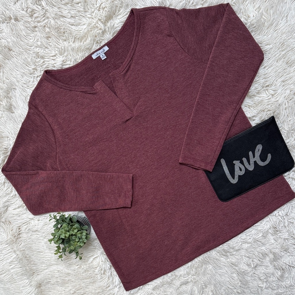 White Birch Notch Neck Long Sleeve Top 💗 Maroon